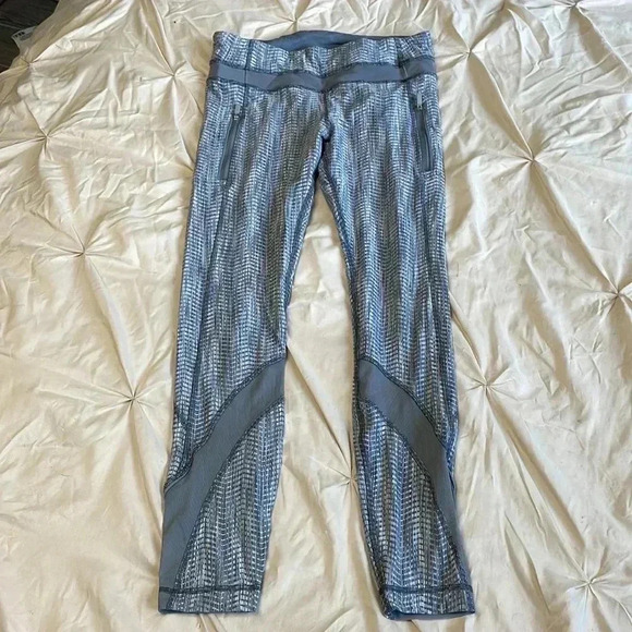 Lululemon run inspire pants 26” - Picture 3 of 8